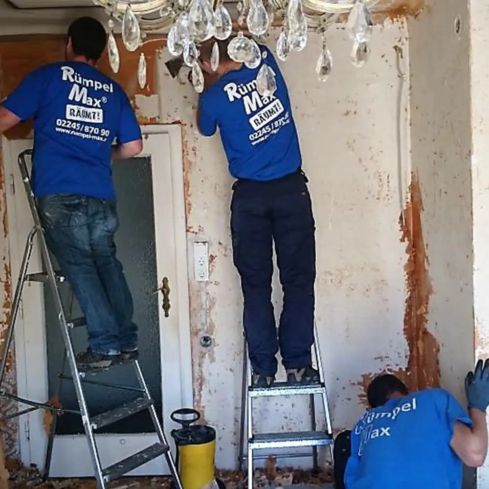 Symbolbild zur Leistung Demontage